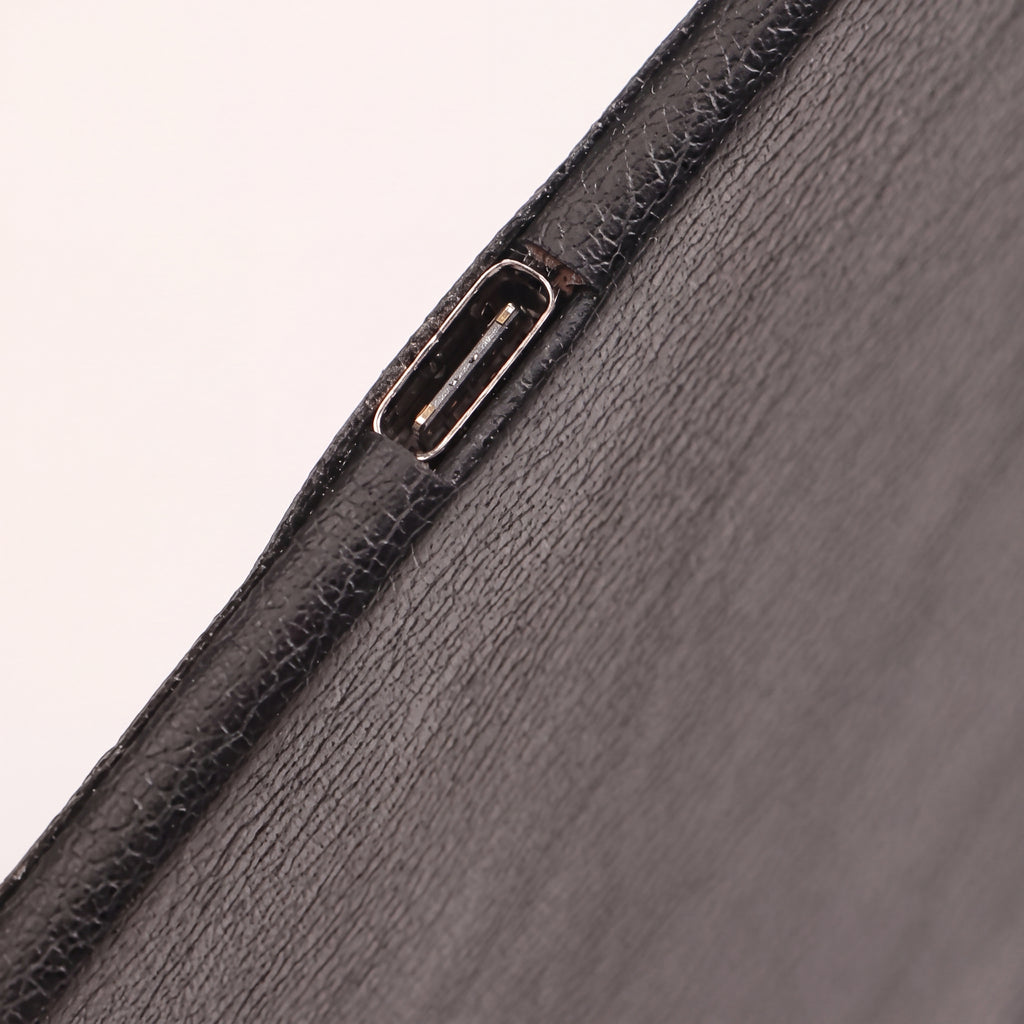 Halden™ Charging Desk Mat