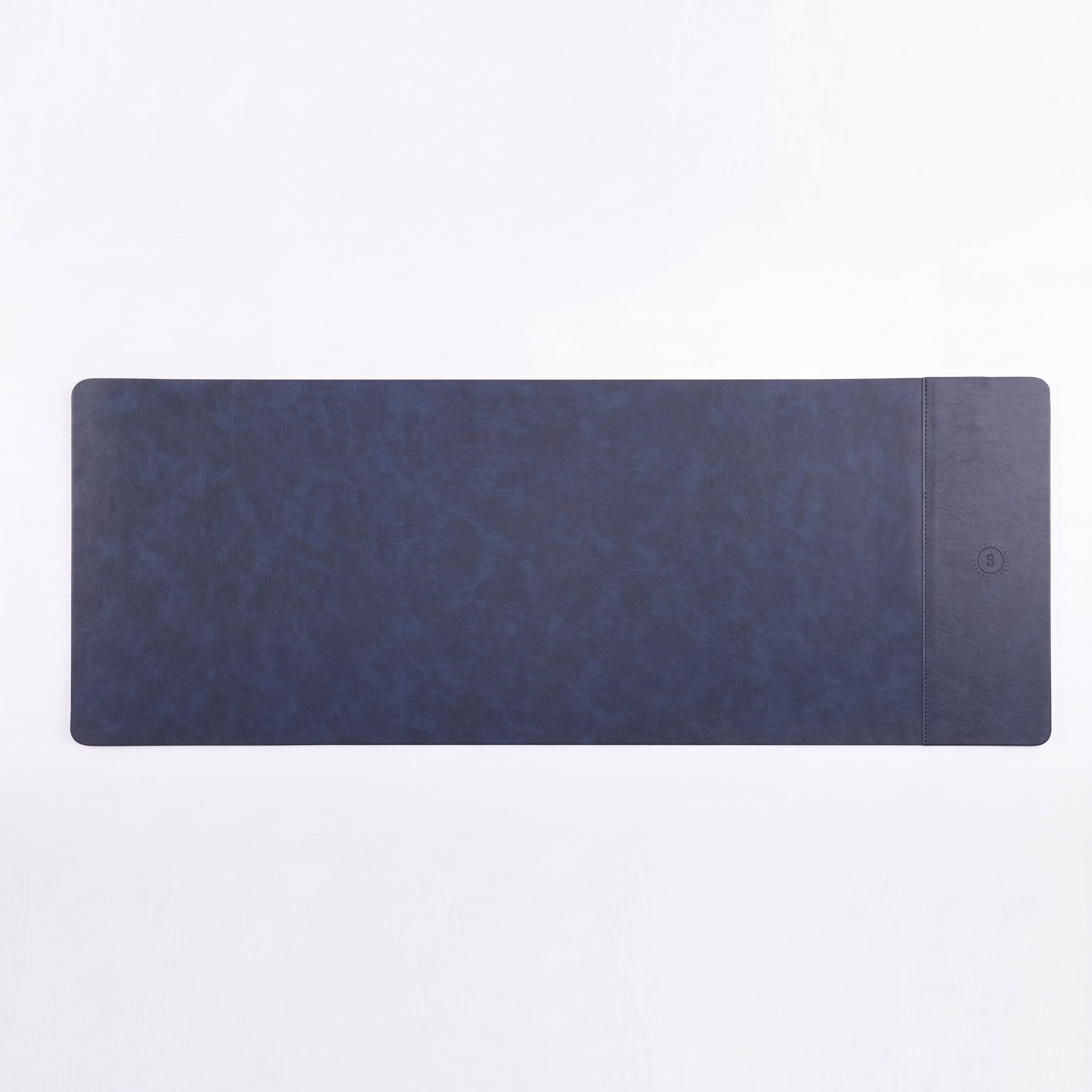 Halden™ Charging Desk Mat