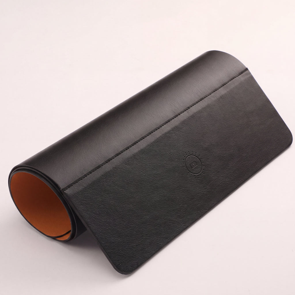Halden™ Charging Desk Mat